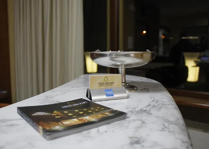 Citta' Dei Papi 3* אנגני