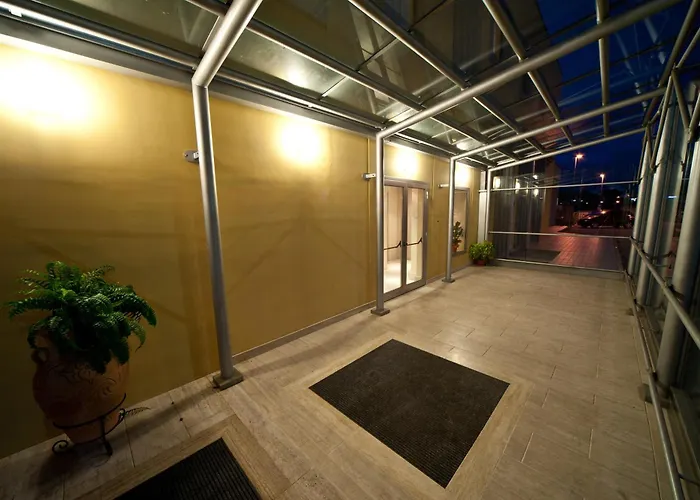 מלון Citta' Dei Papi אנגני