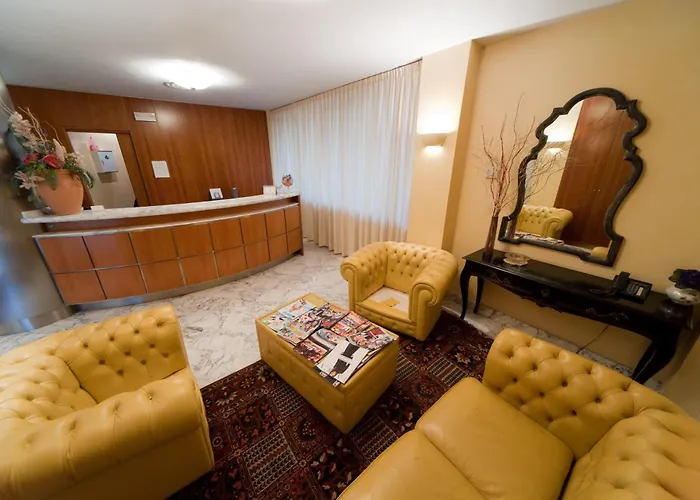 מלון Citta' Dei Papi 3*